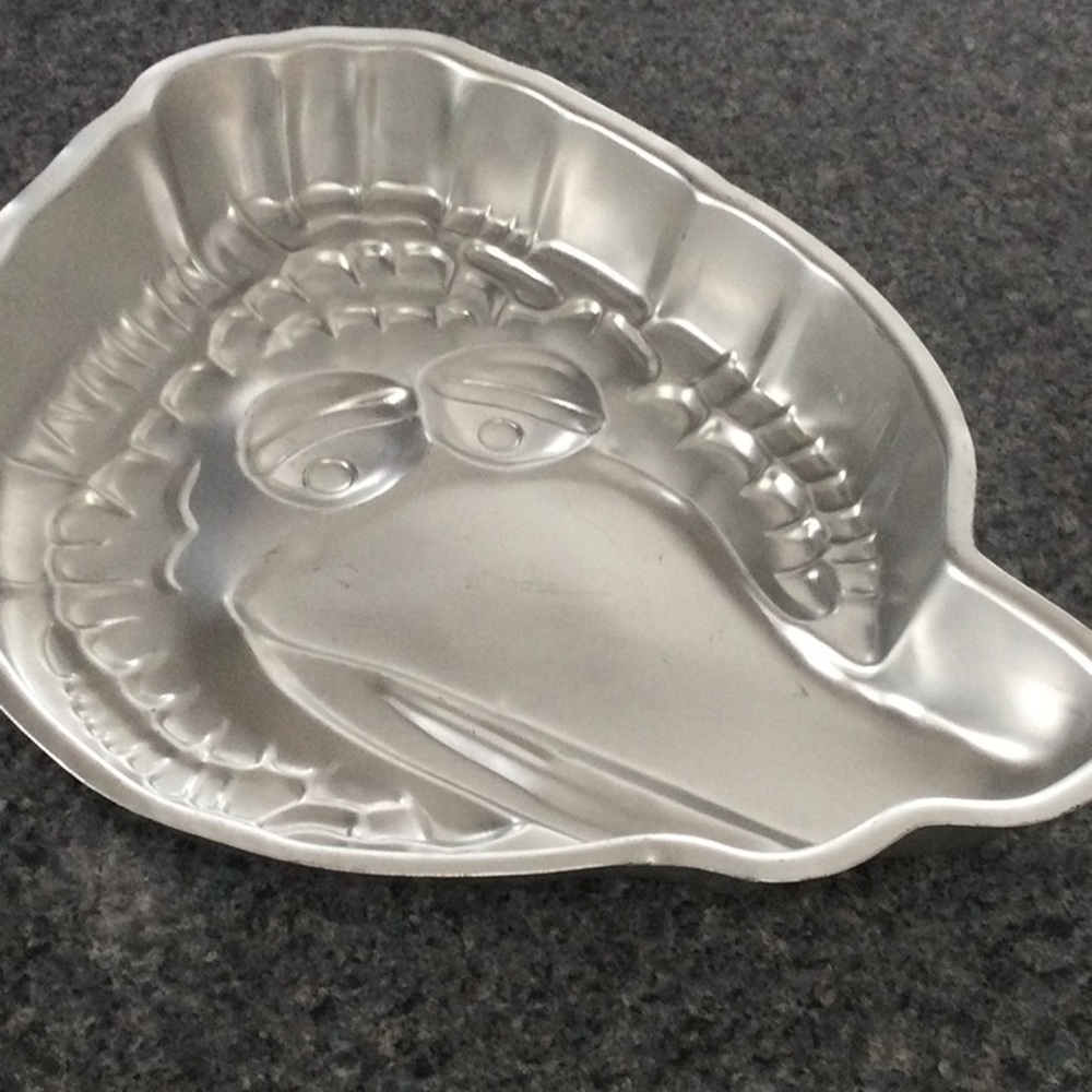 Wilton Big Bird Sesame Street 1977 aluminum cake pan vintage